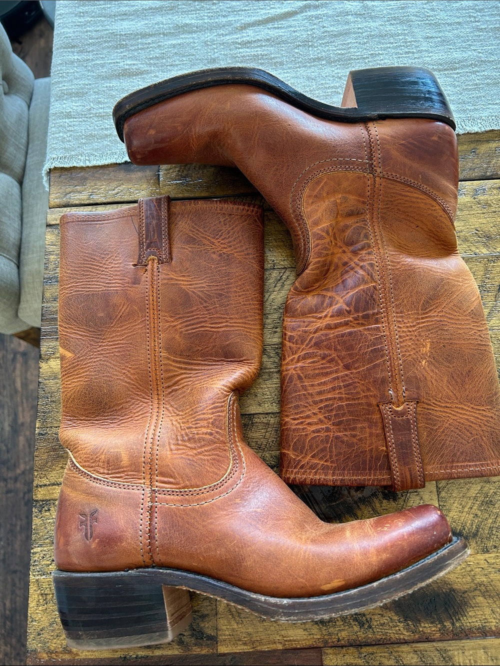 Frye leather Campus boots 8